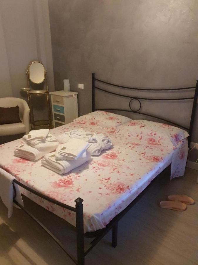La Casa Di Arturo Hotell Verona Exteriör bild