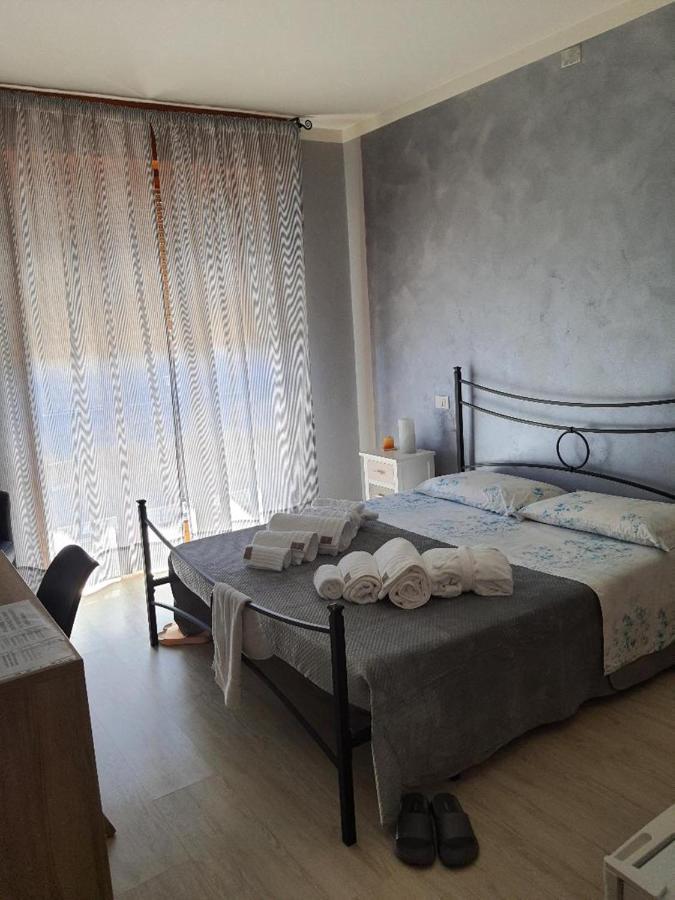 La Casa Di Arturo Hotell Verona Exteriör bild